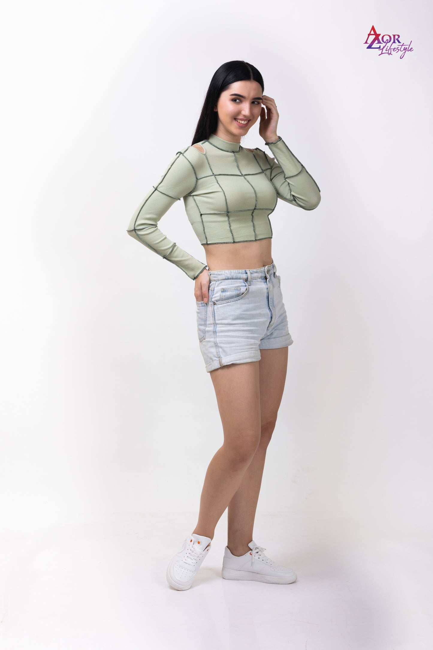Women green stitch cut-out crop top