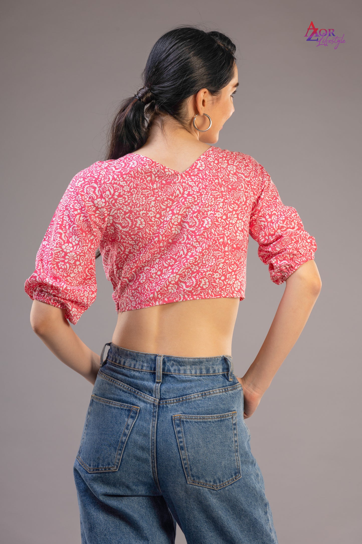 Women pink bow style crop top