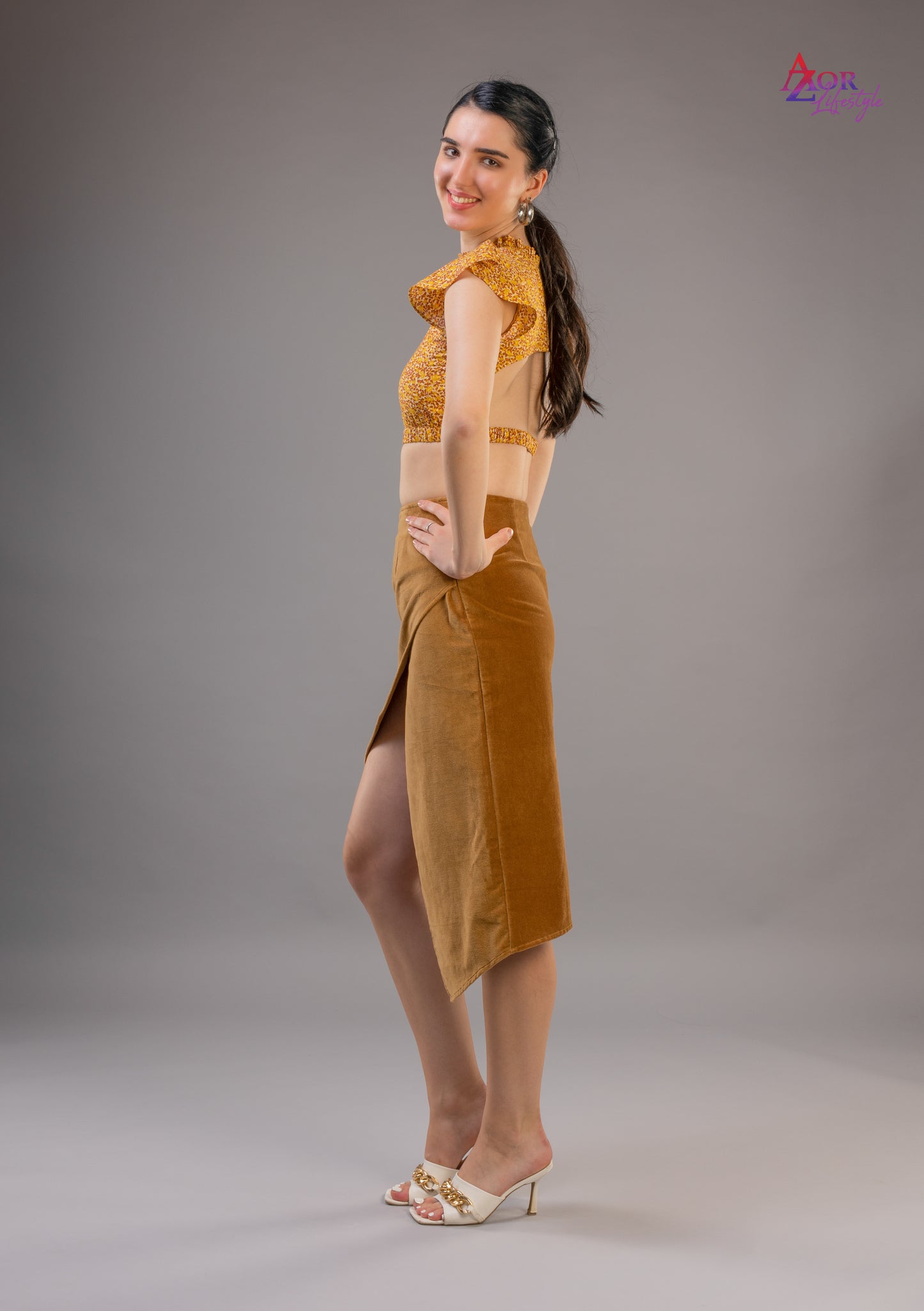 Women brown skirt