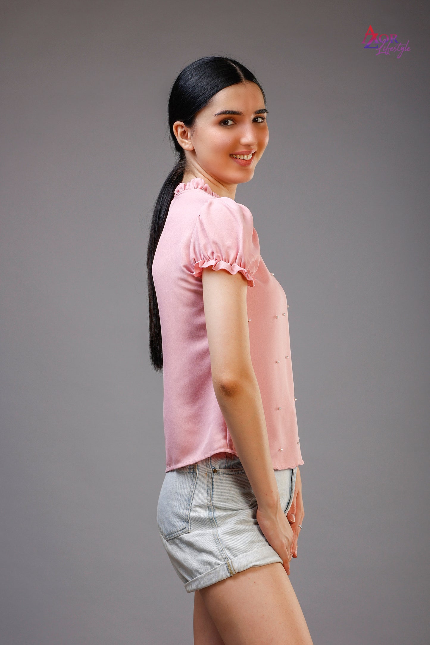 Women pink closed neck top