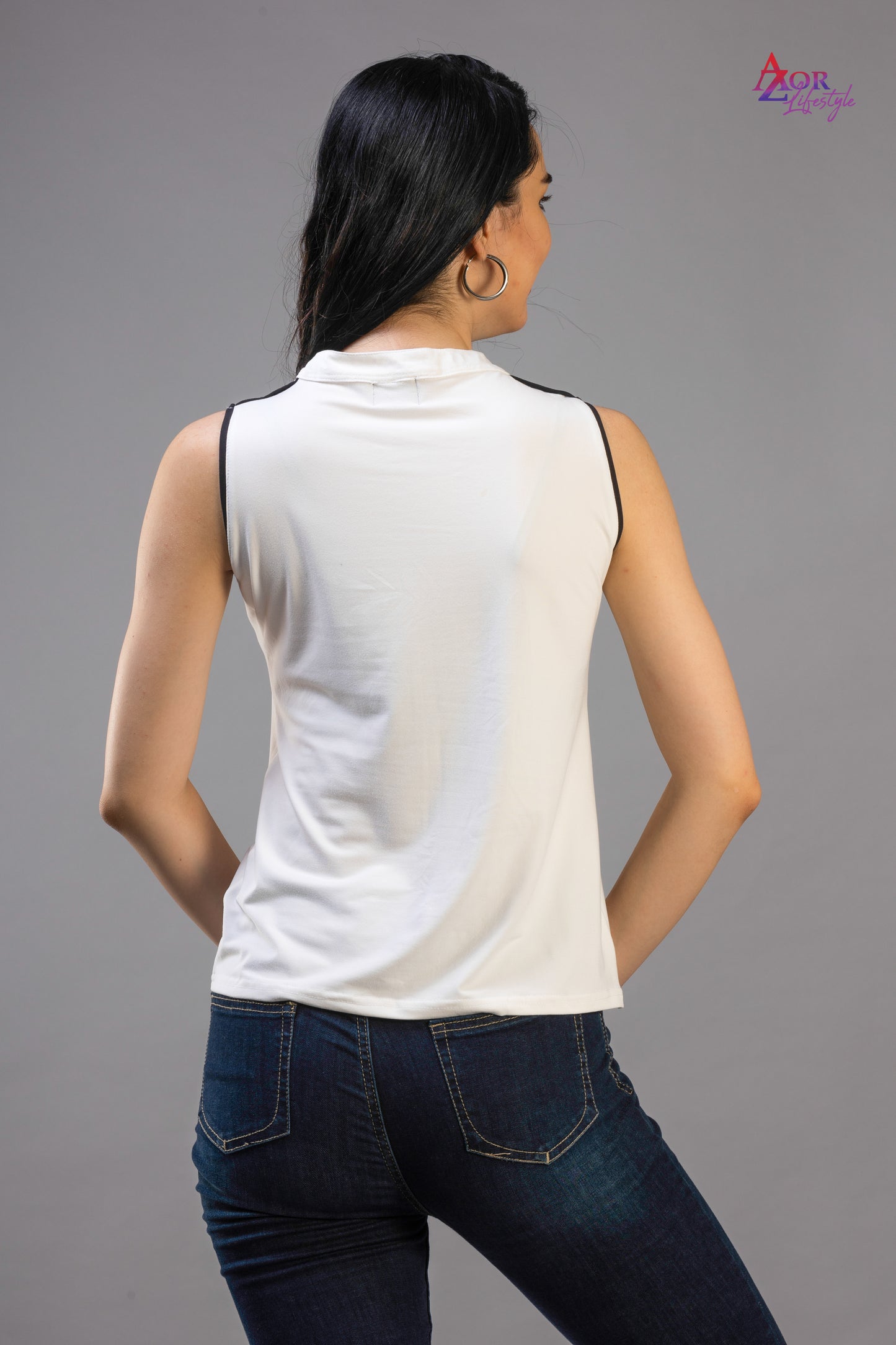 Women white sleeveless top