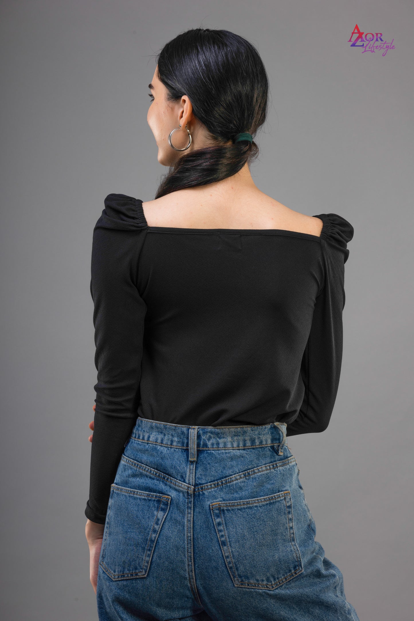 Women black full sleeve top