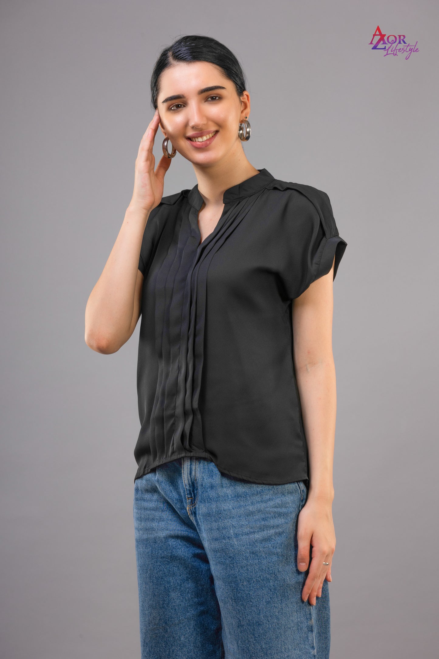 Women black V-neck top