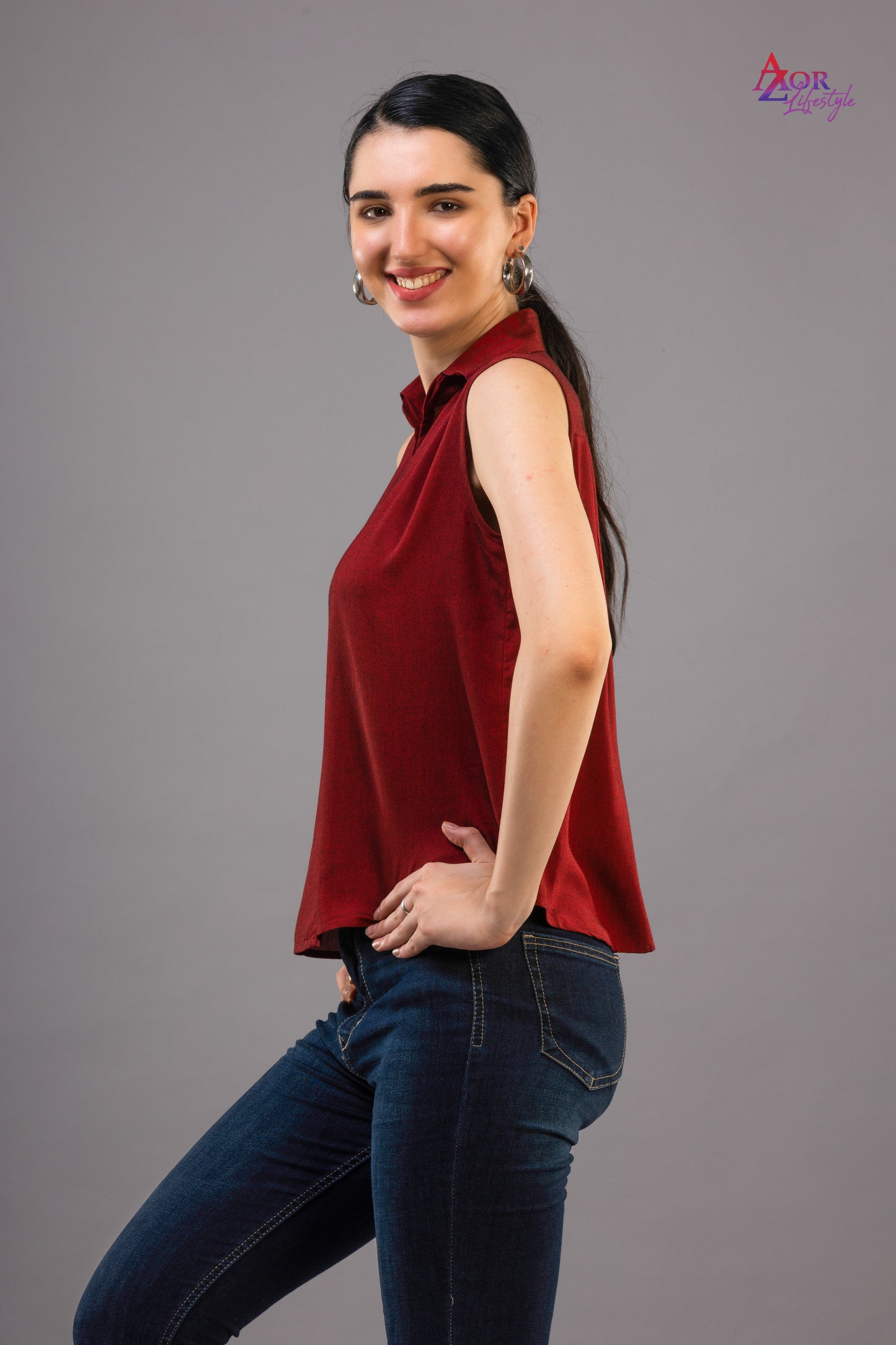 Women maroon V-neck top
