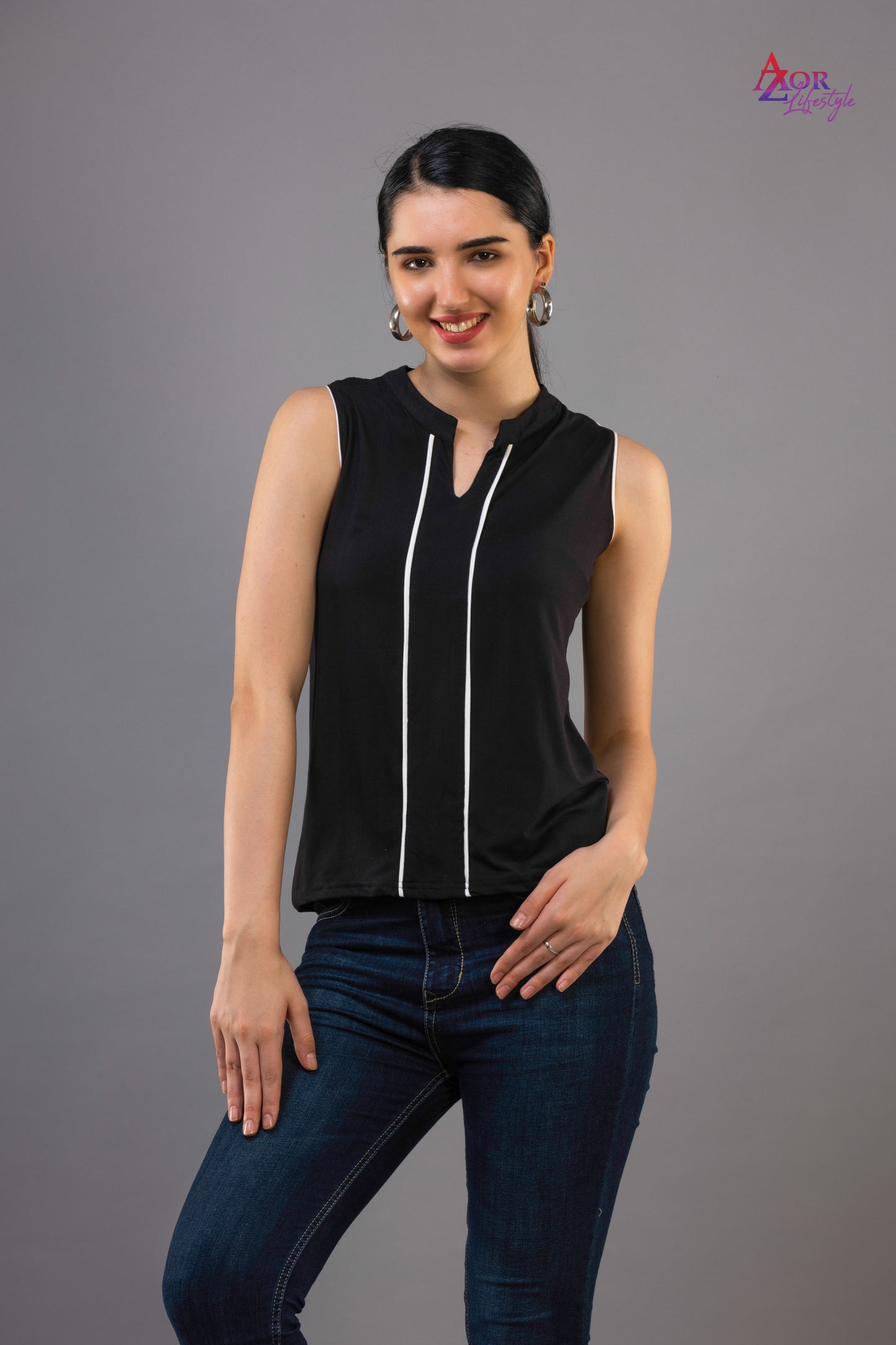 Women black sleeveless top