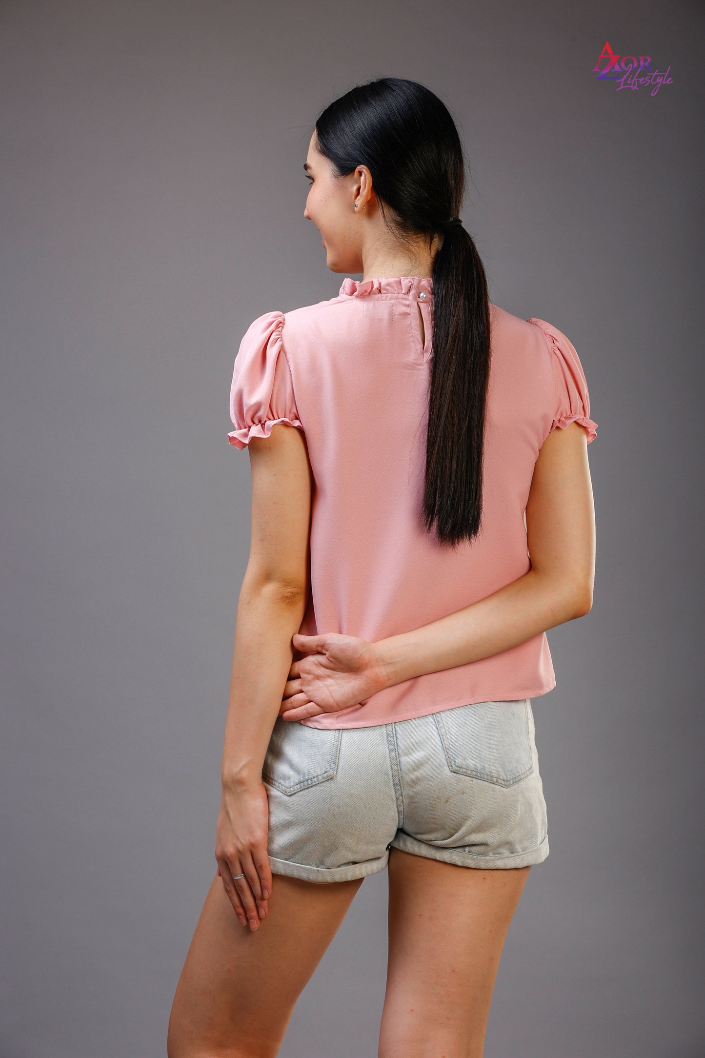 Women pink closed neck top