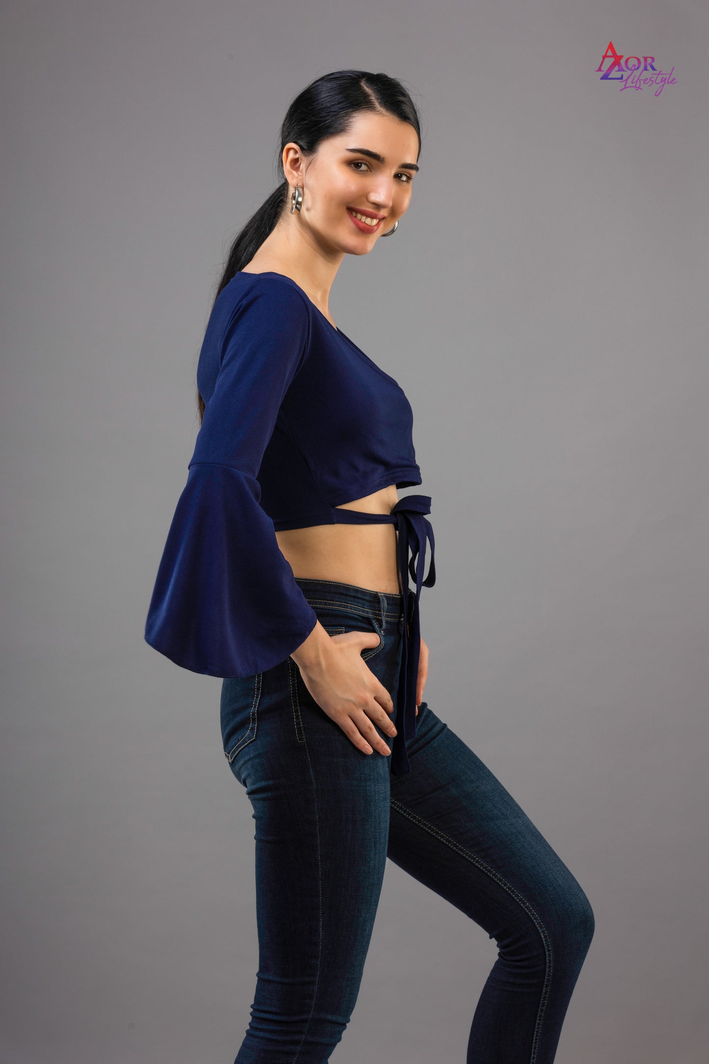 Women navy blue full sleeve crop-top